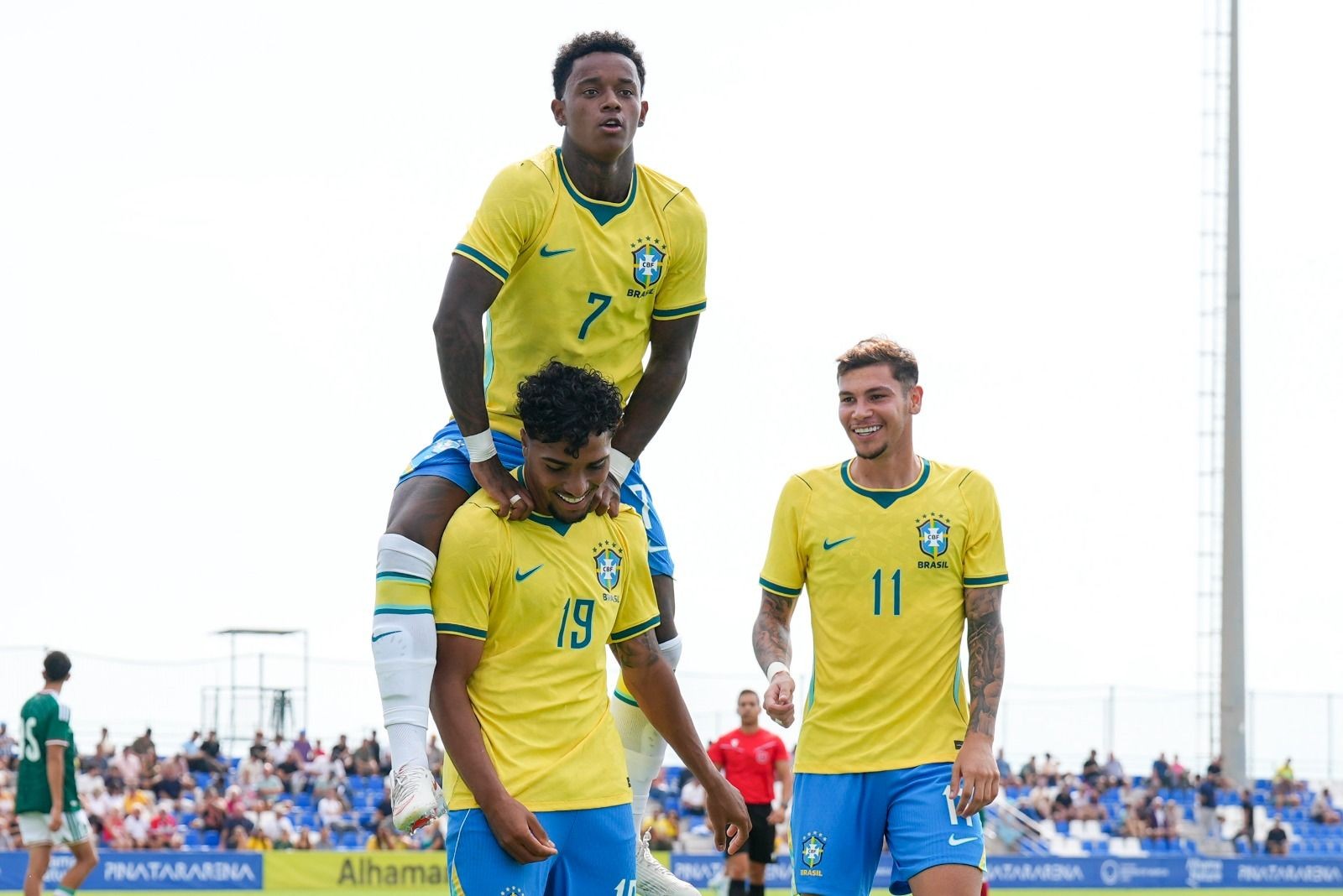 Seleção brasileira sub-20 goleia México por 4 a 0 e fecha Data Fifa invicta