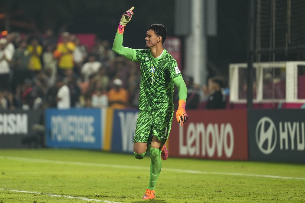 João Pedro é um dos grandes nomes da seleção brasileira sub-17 — Foto: Nelson Terme/CBF