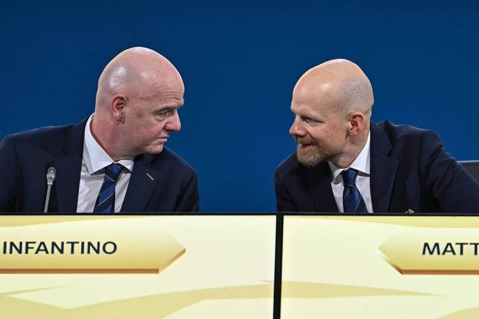Secretário-geral da Fifa tenta acalmar funcionários em meio à crise e elogia sucesso da Copa de 2026: 