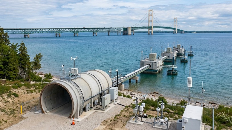 Paulo Roberto Gomes Fernandes analisa a inovação e os impactos ambientais do oleoduto Linha 5 no Lago Michigan
