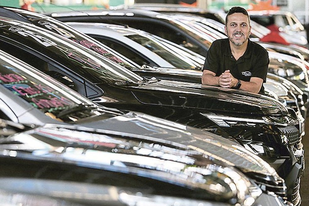 Marcelo Pinheiro baixou preços de seminovos e já aceita negociação — Foto: Marcelo Theobald