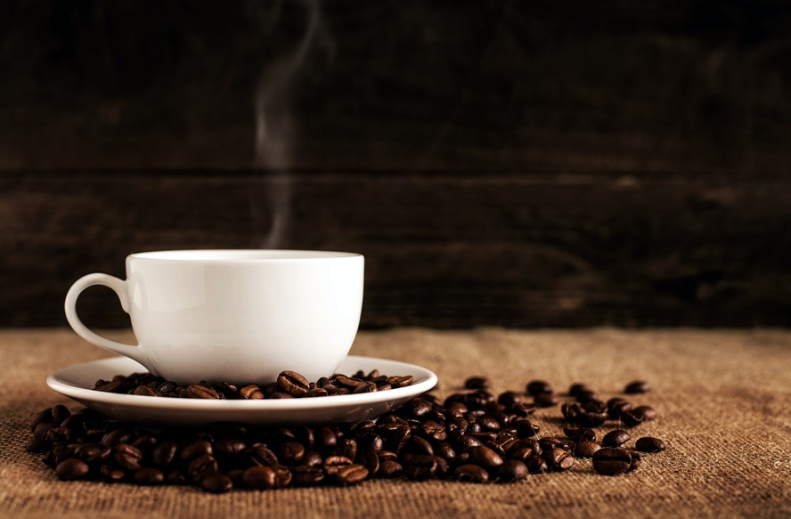 Café reduz risco de morte em até 31%; veja quanto e como é necessário para isso