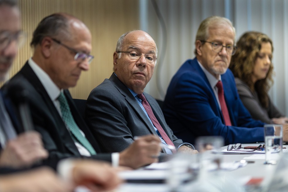O ministro Mauro Vieira (Relações Exteriores) foi duro ao rebater acusações de Marco Rubio, seu homólogo no governo americano — Foto: Brenno Carvalho / Agência O Globo