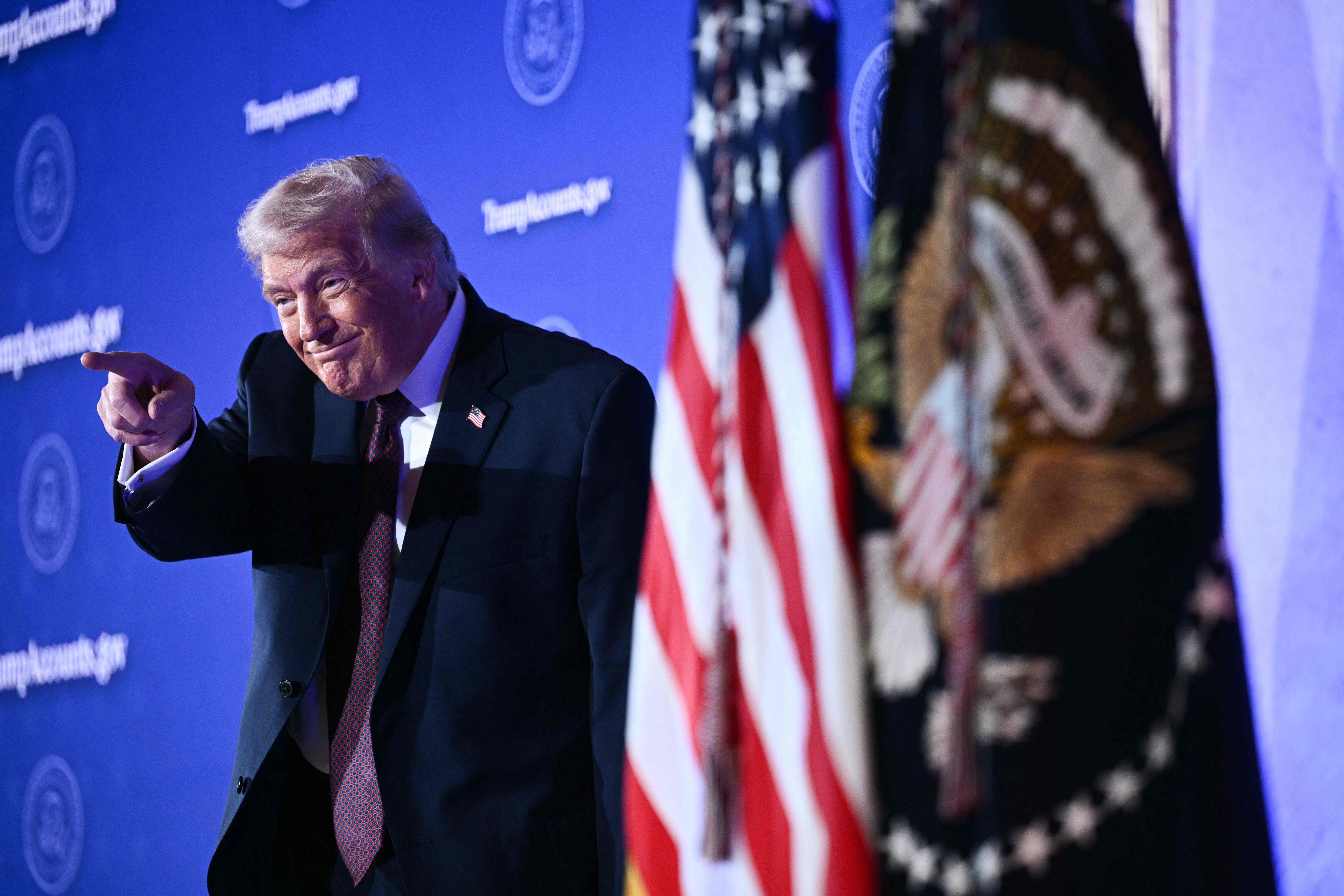 Caracas, Teer&atilde;, Groenl&acirc;ndia e Minnesota