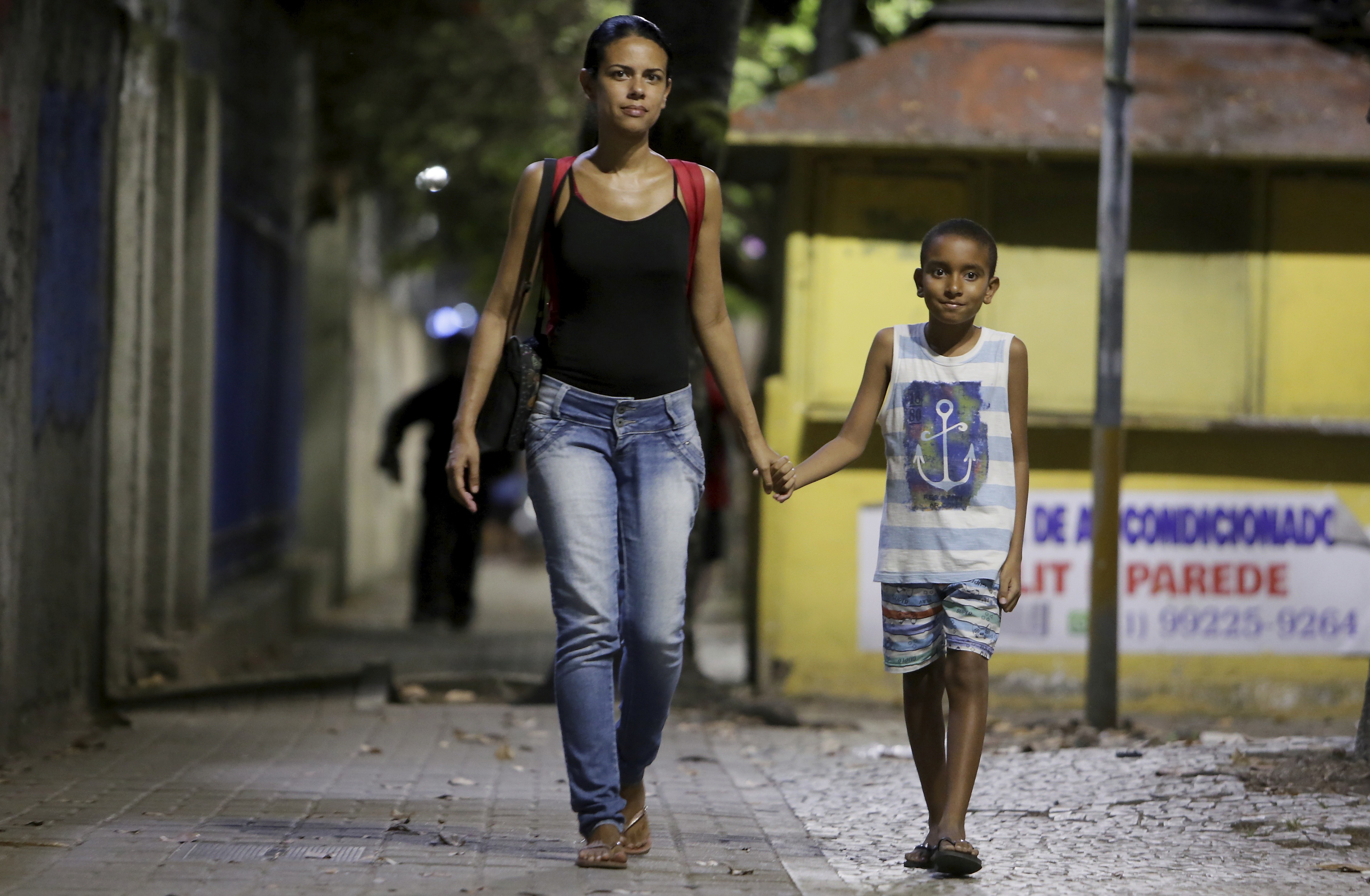 Super Alvinho: com altas habilidades, jovem gênio da Maré vive hoje em abrigo com a mãe - QTU Questões do Universo