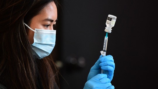 Butantan negocia parceria para desenvolver vacina contra varíola dos macacos