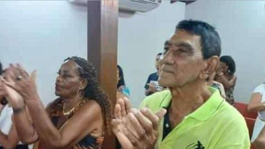 Casal de idosos que morreu em acidente de ônibus na Bahia começou a namorar há apenas um mês