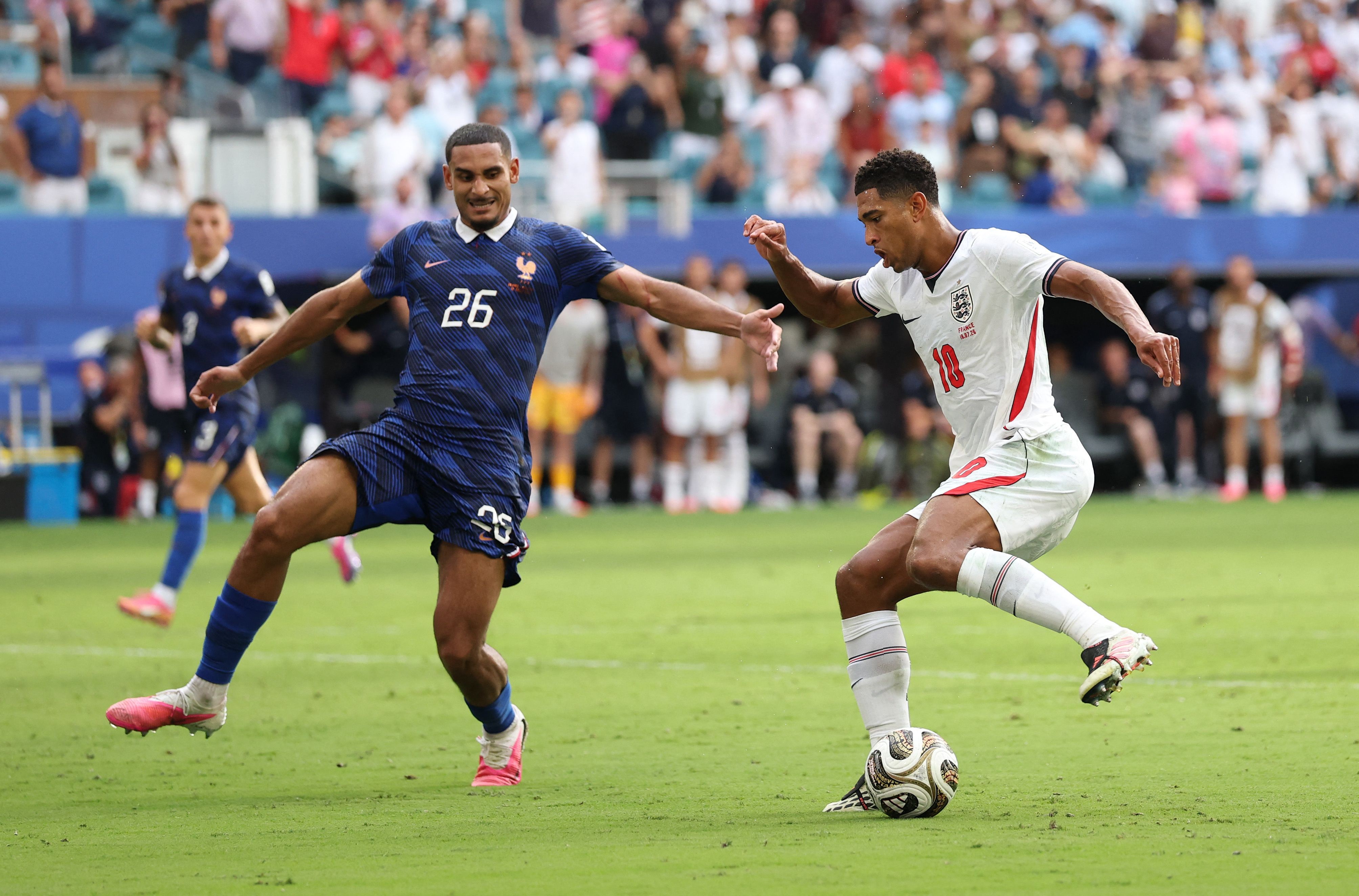 Inglaterra vence França em jogo histórico com 10 gols