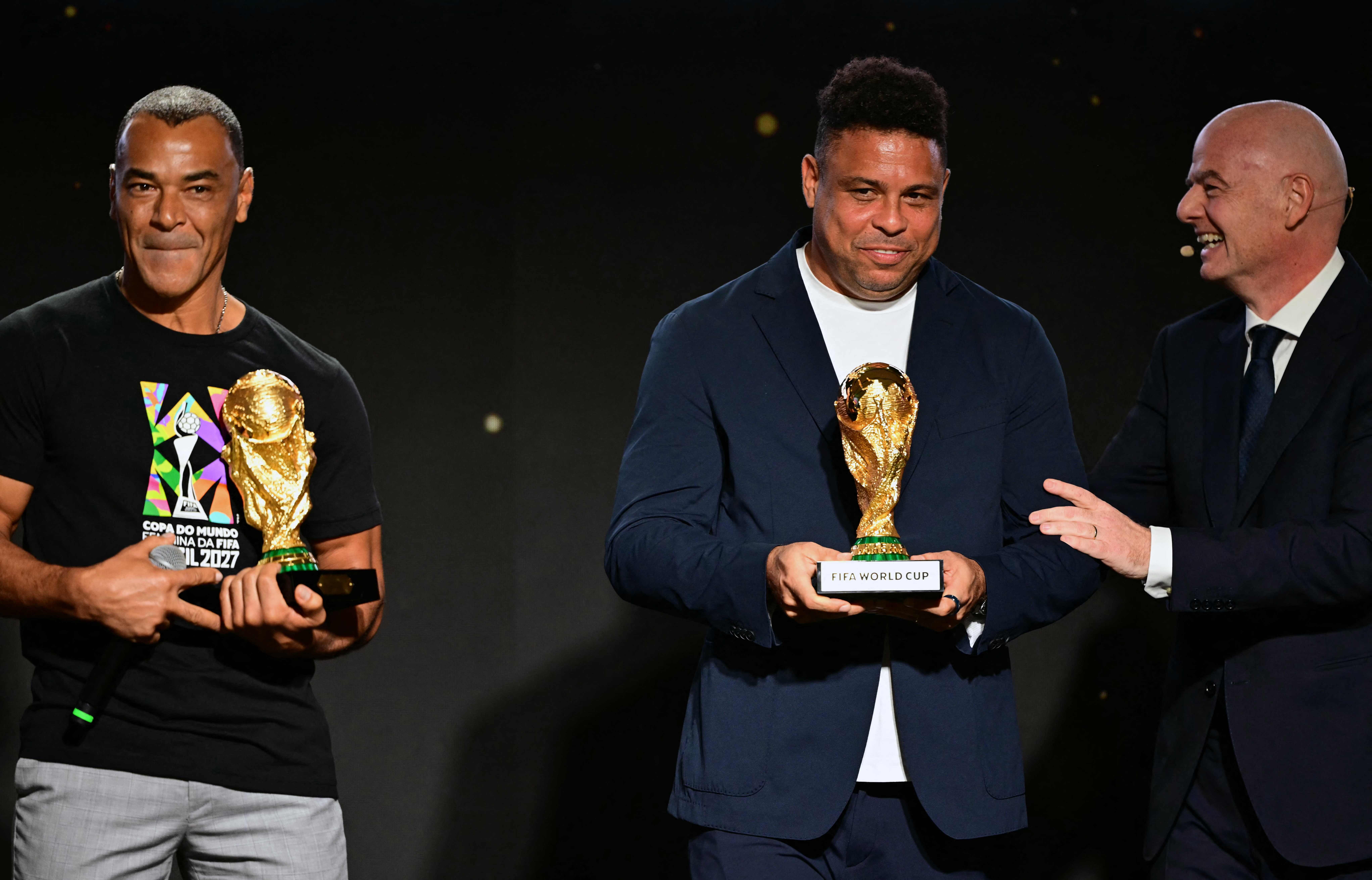 Cafu defende Infantino e elogia espaço dado a jogadores pela Fifa: 
