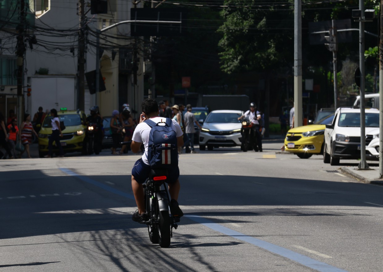 Cavaliere diz que se houver judicialização de medidas para regulamentar 'motinhas' elétricas defenderá Rio de 'interesses ocultos'