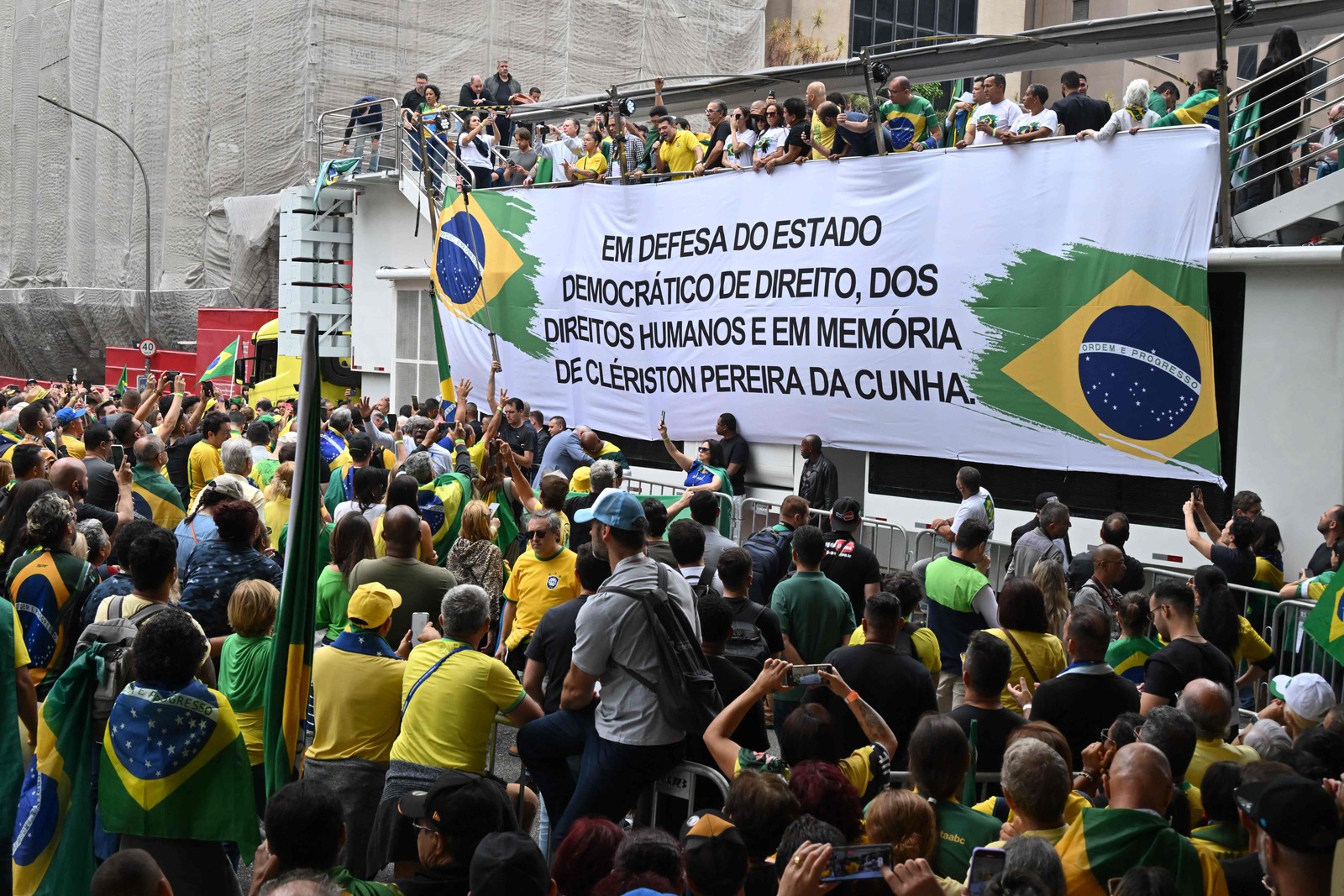 Protesto de bolsonaristas aconteceu na Avenida Paulista e foi convocado após morte de preso por 8 de janeiro — Foto: NELSON ALMEIDA / AFP