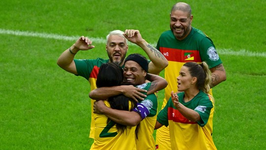 Futebol Solidário: Ronaldinho Gaúcho comanda festa em amistoso de 'União e Esperança' no Maracanã