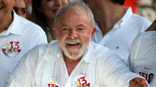 Lula é o primeiro candidato a vencer três eleições diretas para presidente