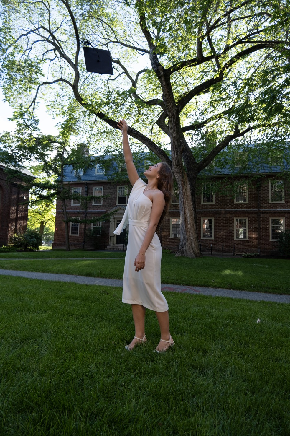 Sarah Borges é primeira brasileira a ganhar prêmio para quem tira a nota final mais alta da turma em Harvard — Foto: Divulgação