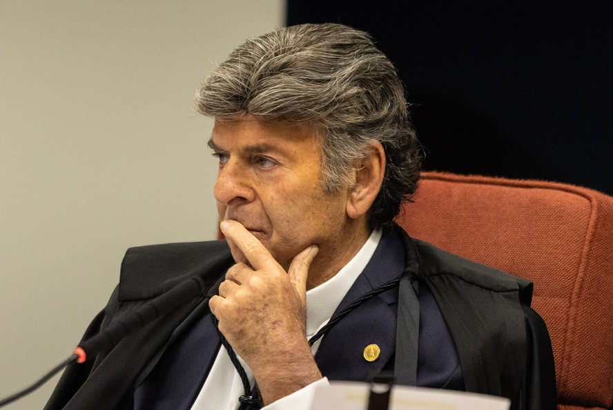 Fux critica intervenção de Dino no voto de Moraes durante julgamento no  STF: 'Não foi o que combinamos'; veja vídeo