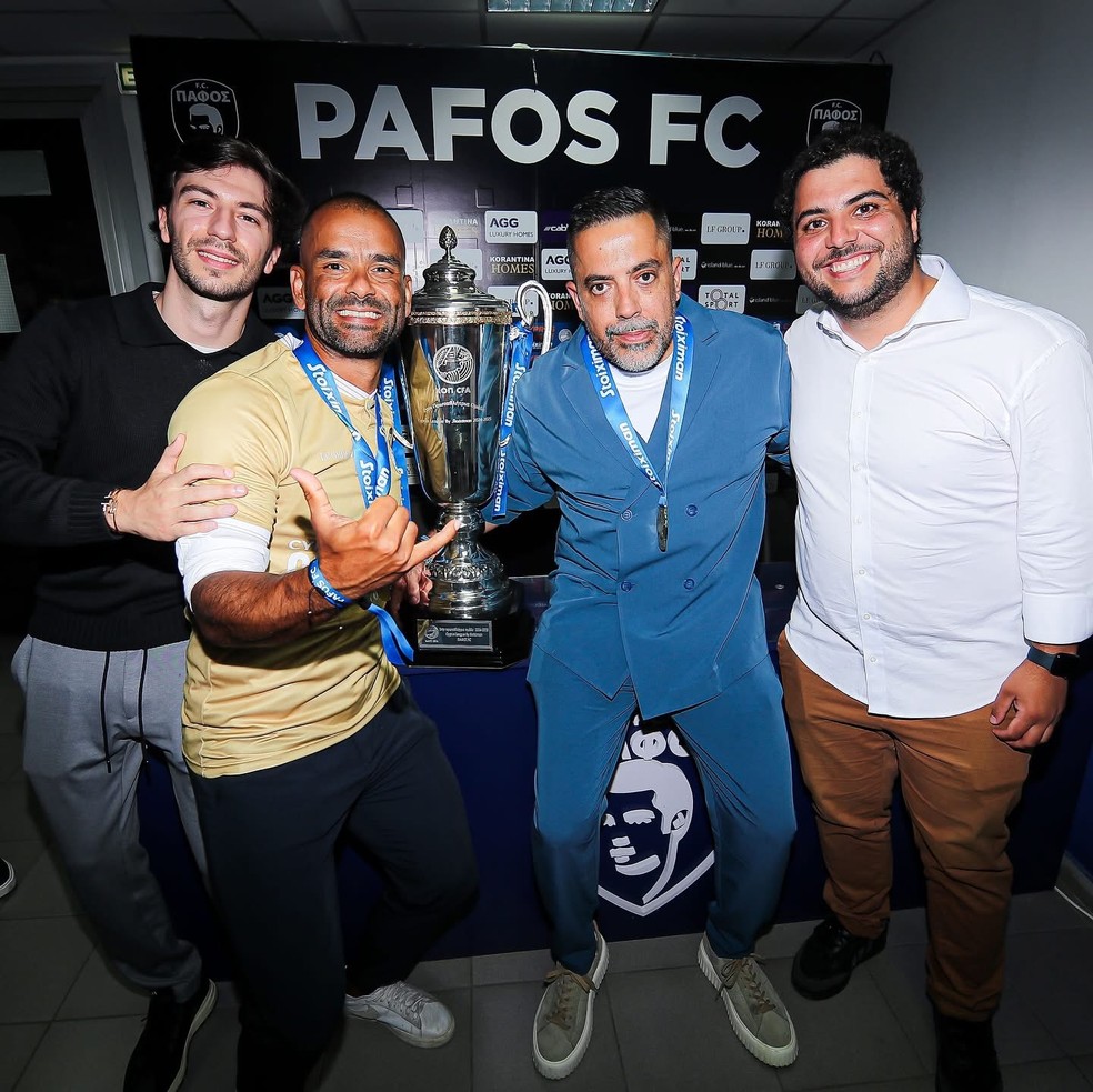 Equipe de scout do Pafos: Pedro Atalaya (analista de dados), Pedro Henrique (senior scout), Rodolfo Vaz (head scout, nosso chefe) e Gabriel Corrêa (senior scout) — Foto: Arquivo Pessoal