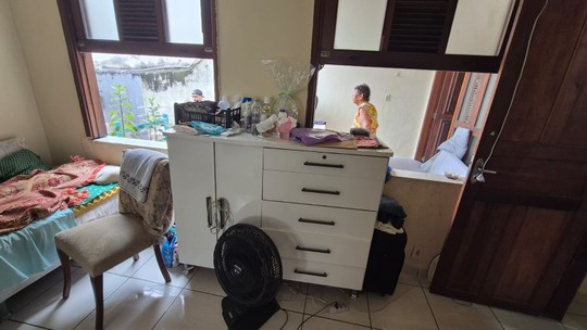 Polícia Civil investiga morte de idosa em abrigo clandestino na Zona Norte; dona do imóvel foi presa em flagrante