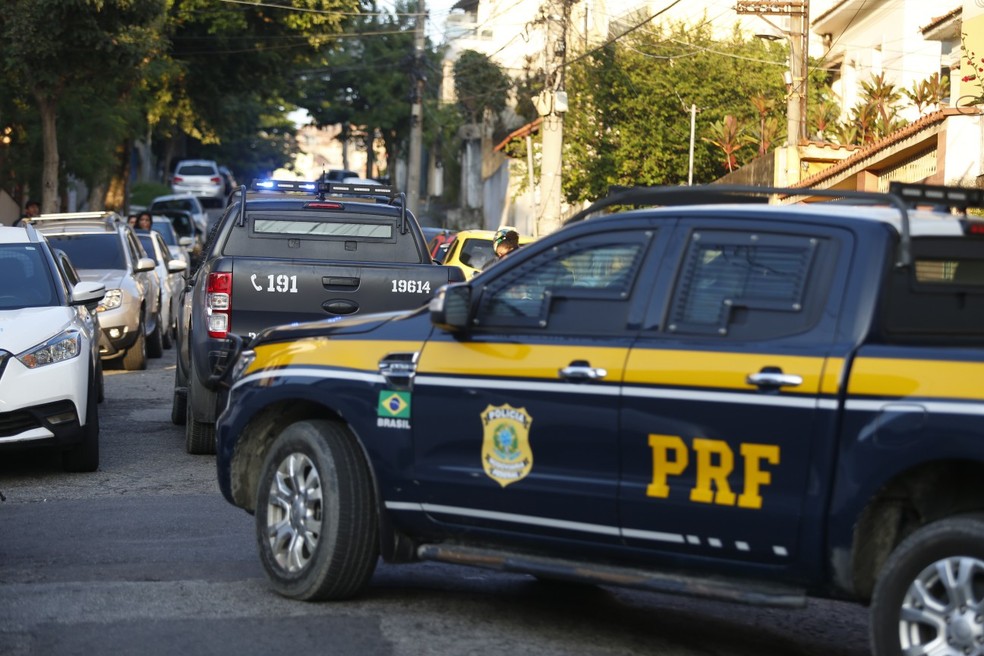 Vila Cruzeiro, na Penha, tem operação em conjunto do Bope, da PRF e da PF — Foto: Fabiano Rocha / Agência O Globo