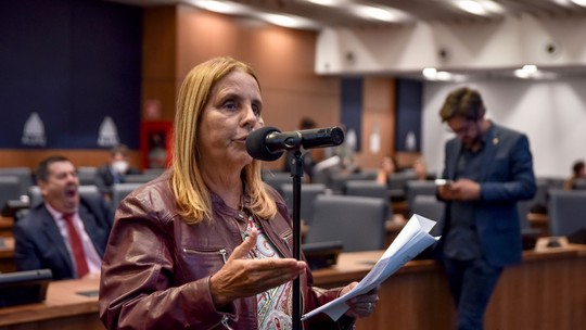 Desembargadores iniciam julgamento da deputada Lucinha por cometer peculato 56 vezes; relator vota pela condenação