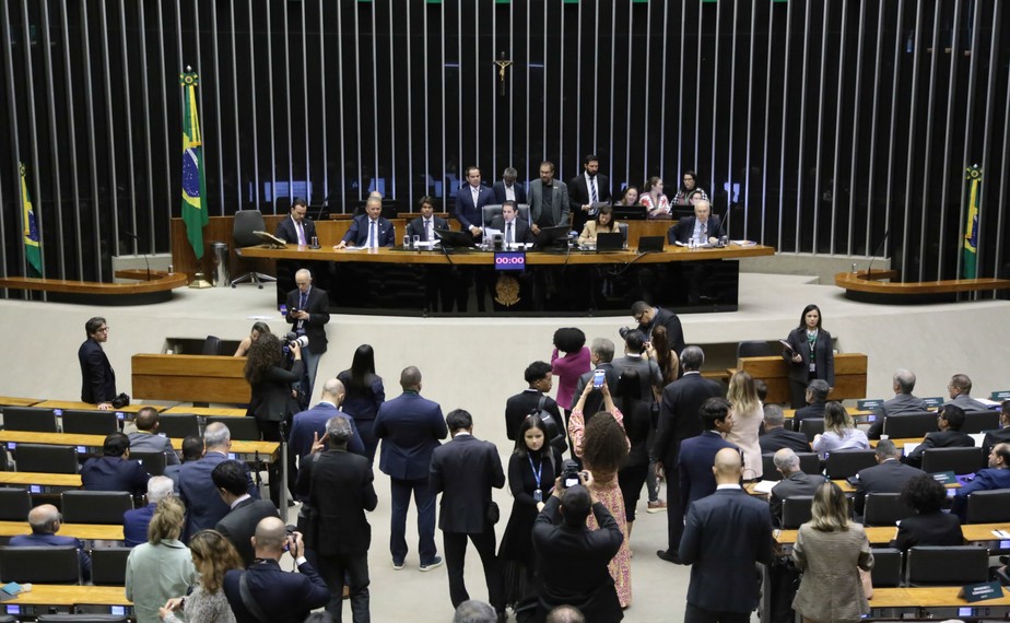Câmara aprova criação do “SUS da Educação” e texto volta ao Senado