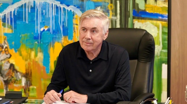Antes da 1ª convocação pós-Copa, Ancelotti vai ao Nilton Santos acompanhar Botafogo x Palmeiras - Foto