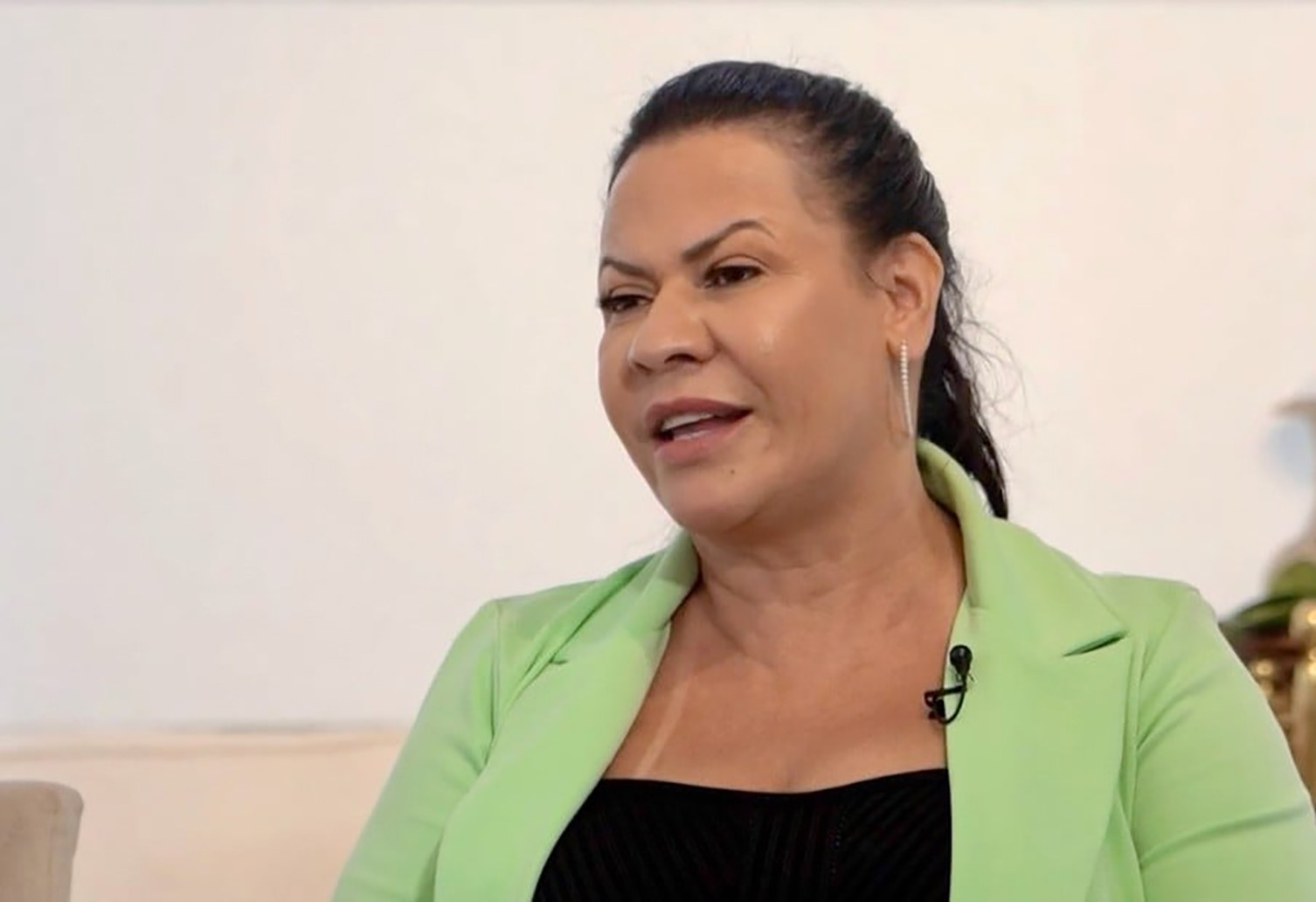 Mãe de Marília Mendonça revela lado desconhecido da cantora quase cinco anos após tragédia: 'Tirava a armadura'