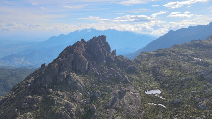 Parque Nacional do Itatiaia (RJ) registra 6,7 graus negativos, a ...