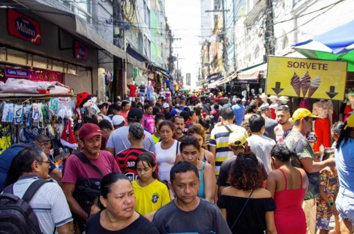 Revisão no Censo aumenta população do Brasil, que 'ganha' mais 18 mil  habitantes