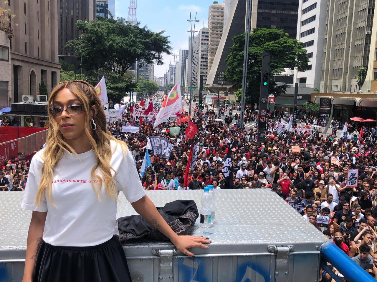 Manifestantes se reúnem na Avenida Paulista contra escala 6x1