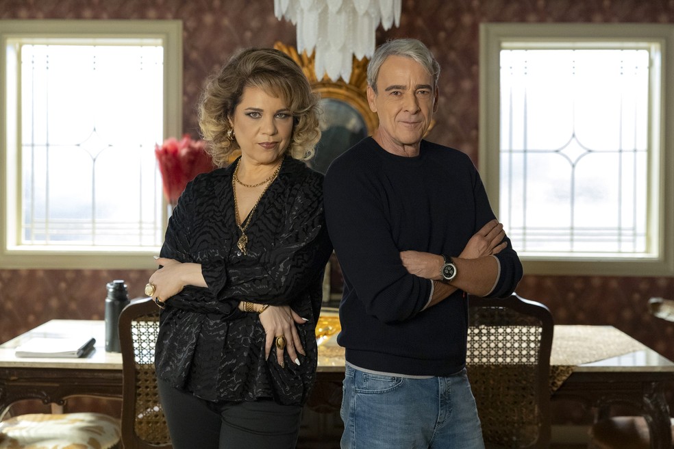 Isabel Teixeira e Alexandre Borges em "Quem ama cuida" — Foto: Manoella Mello/Globo