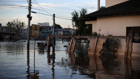 Chuvas no Rio Grande do Sul: saiba quais cuidados tomar na limpeza de uma casa após enchente