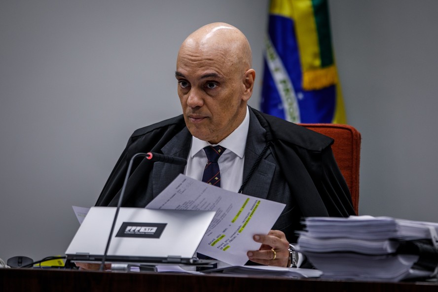 O desconforto no STF com a decisão de Alexandre de Moraes de levar  golpistas para 1ª Turma