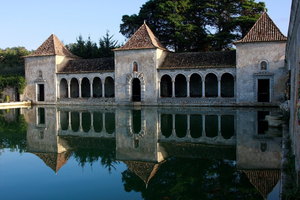 O casarão histórico da Quinta da Bacalhôa, que serve de cenário para a novela 'Travessia', de Glória Perez — Foto: Reprodução