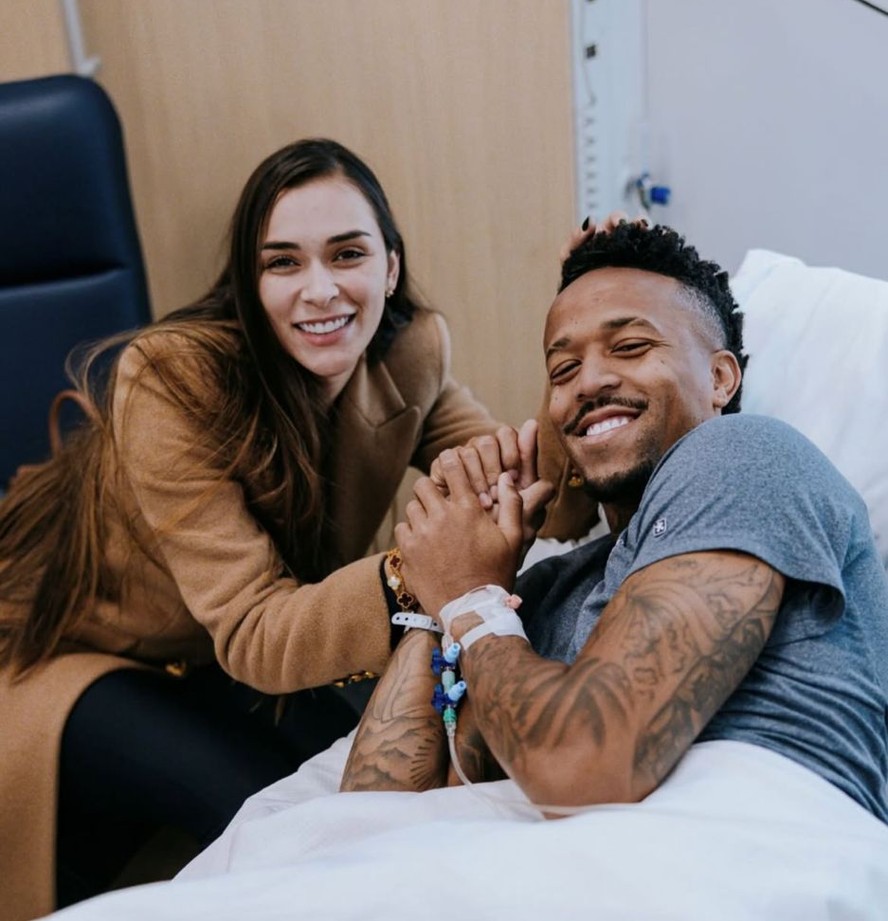 Éder Militão agradece apoio após cirurgia