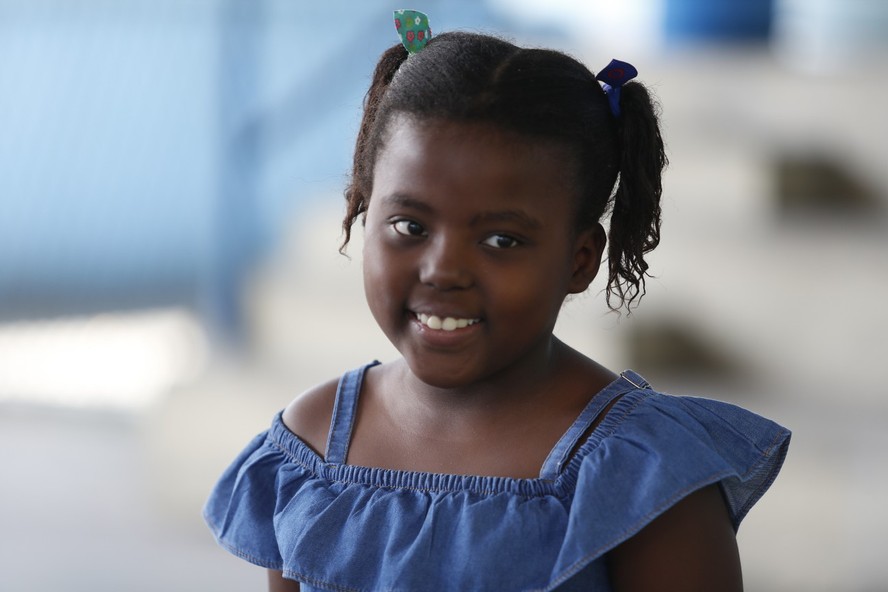 Gabriela Vitória da Silva, de 7 anos, foi vítima de ofensa racial na escola por coleguinha de classe