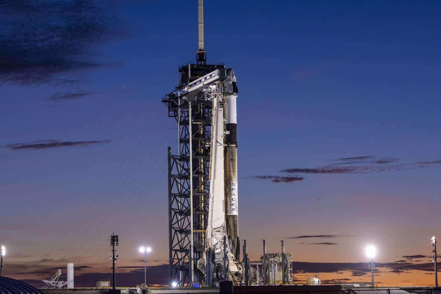 Foguete de Musk vai colidir com a Lua e será monitorado pela ciência