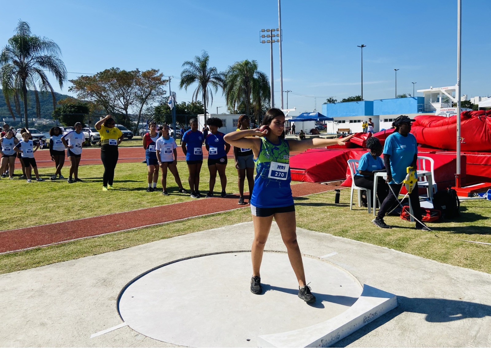 Jovens atletas competem em Niterói por vaga nacional