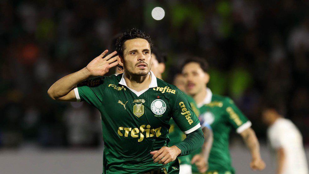 Raphael Veiga fez os dois gols da vitória do Palmeiras sobre o Atlético-MG — Foto: Cesar Greco/Palmeiras