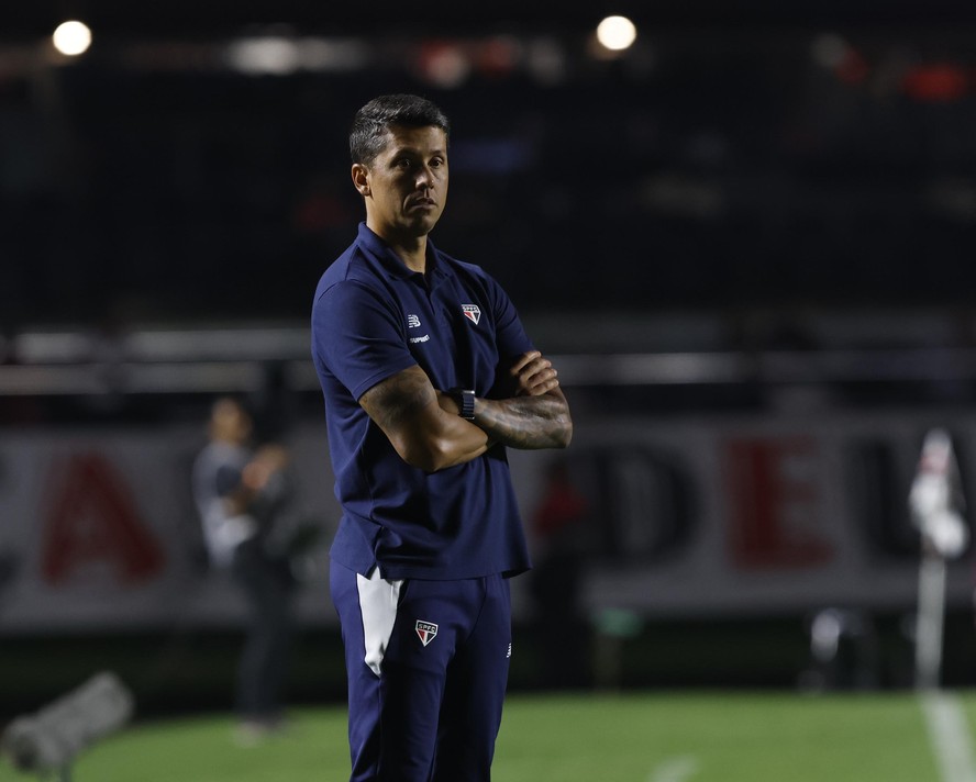 Thiago Carpini foi demitido do São Paulo