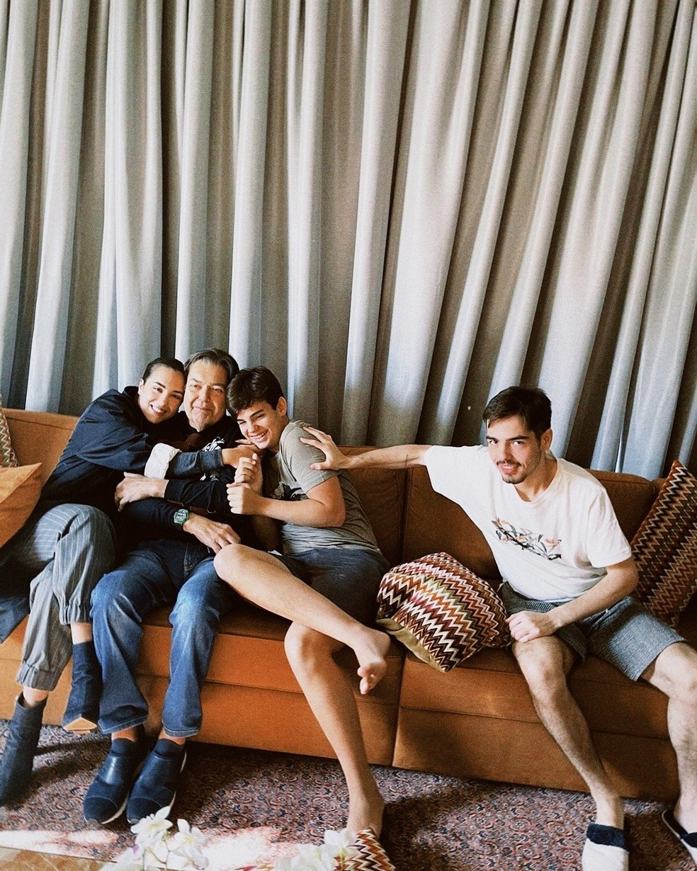 Faustão e os filhos: Lara, Rodrigo e João Guilherme — Foto: Reprodução/Instagram