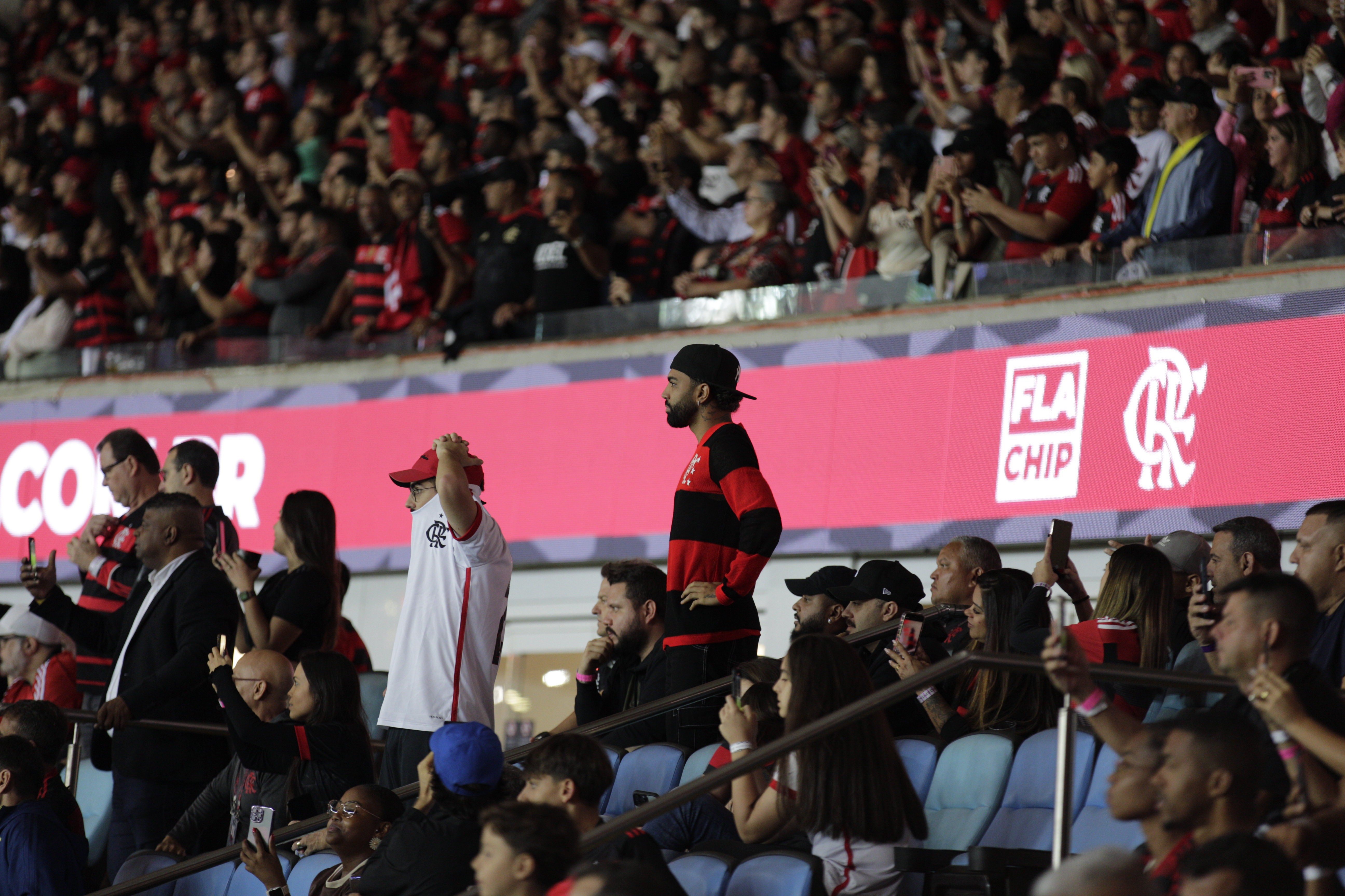 Norte? Gabigol ficou em camarote que divide com o Flamengo e tem uso previsto em contrato