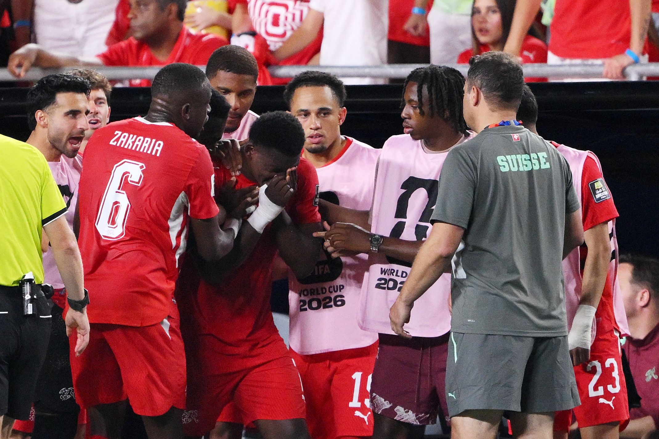 Embolo se pronuncia após expulsão chocante contra Argentina