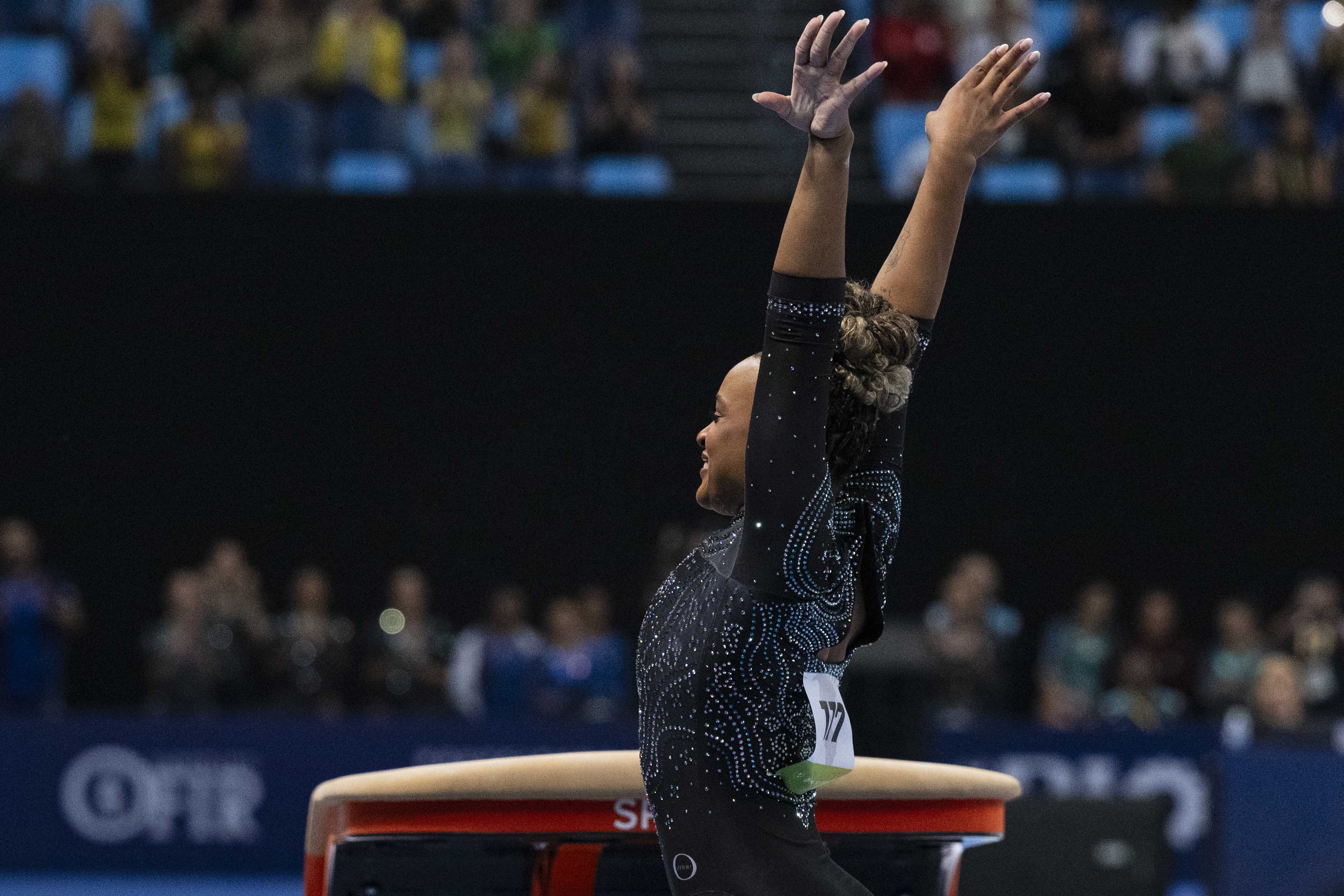 Após pódios no Pan-americano, Rebeca Andrade fará retorno para a trave, de olho no Campeonato Mundial
