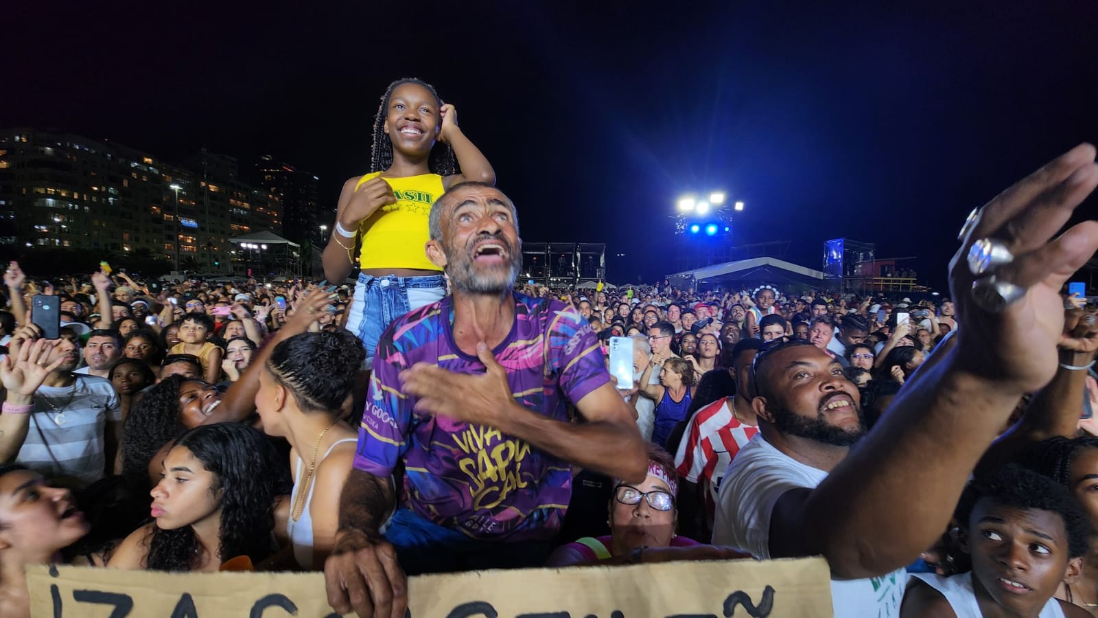Show da cantora Iza no palco principal — Foto: Lucas Tavares / Agência O Globo