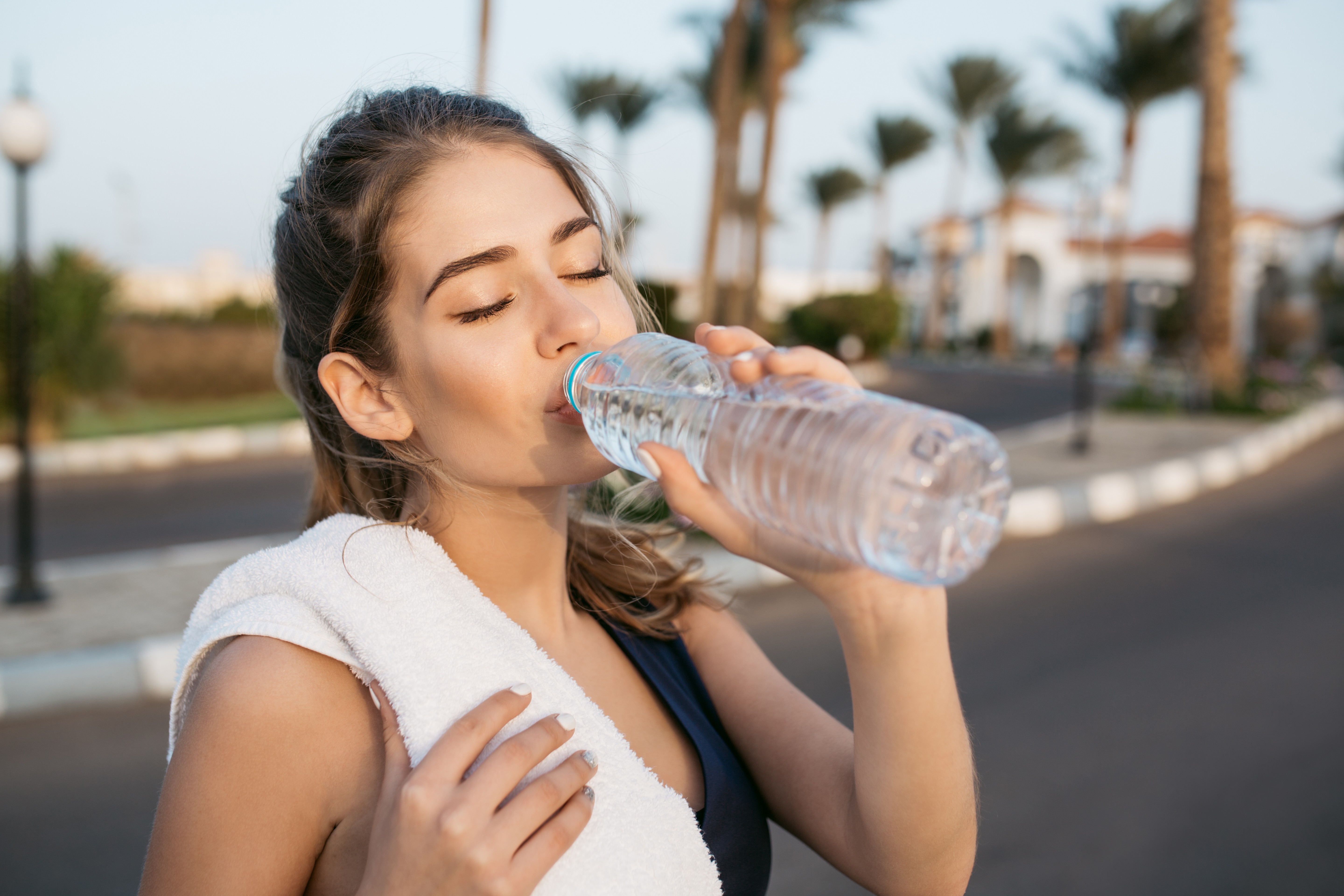 Estudo desmistifica: 2 litros de água por dia não servem para todos