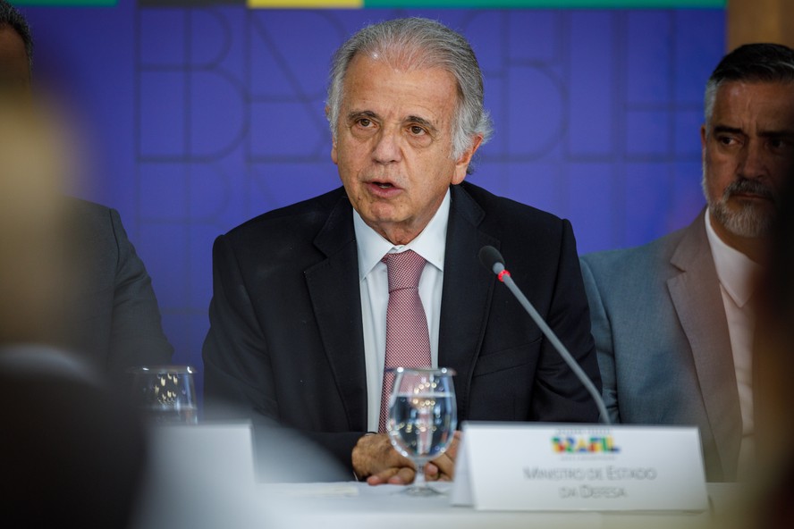 Ministro da Defesa, José Múcio.