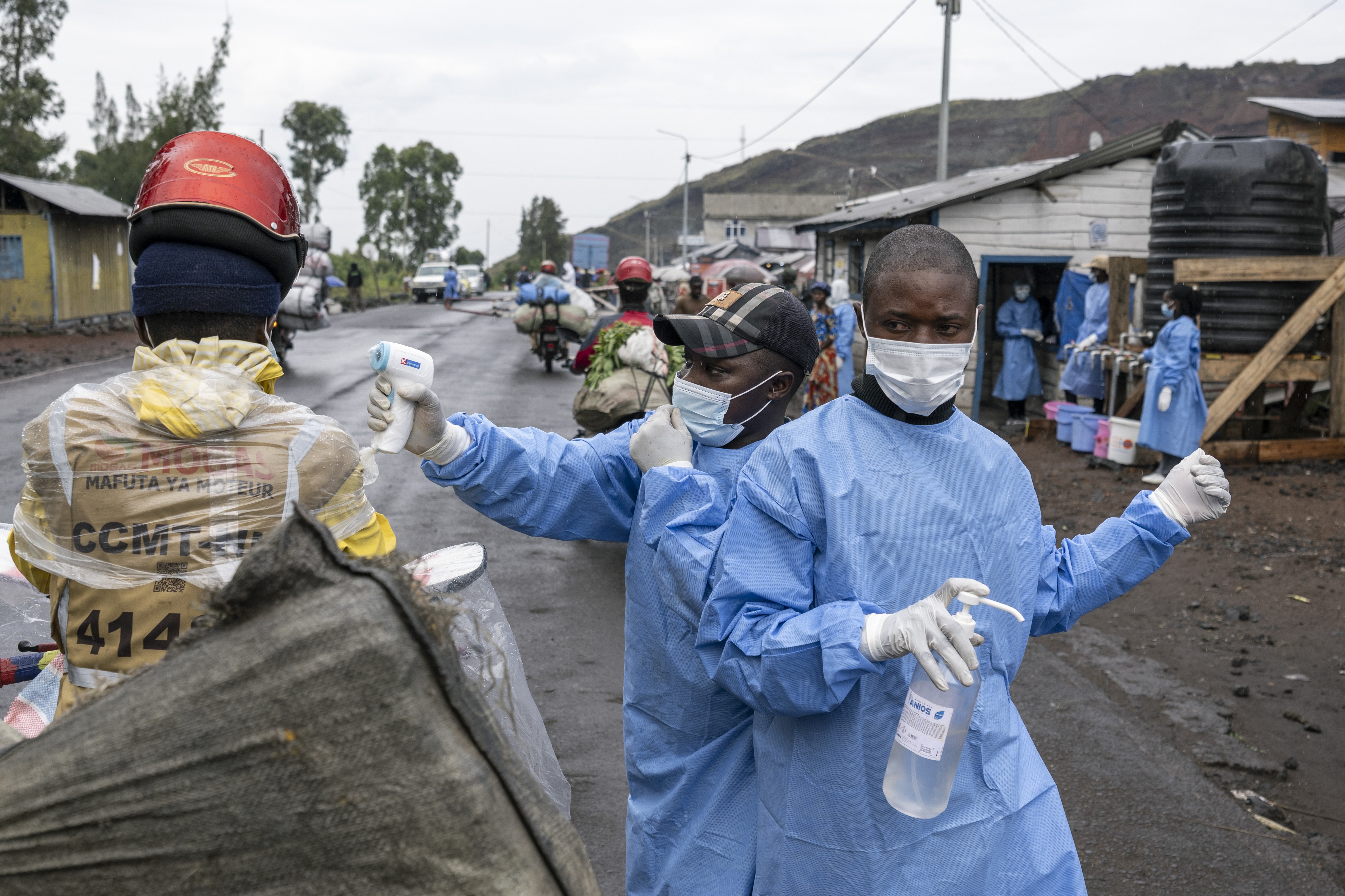 Ebola: casos sobem para 750 e mortes para 177, mostra novo levantamento da OMS