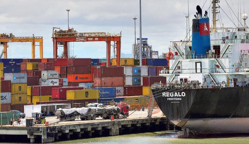 Governo escuta setores afetados por tarifa dos EUA para definir ajuda