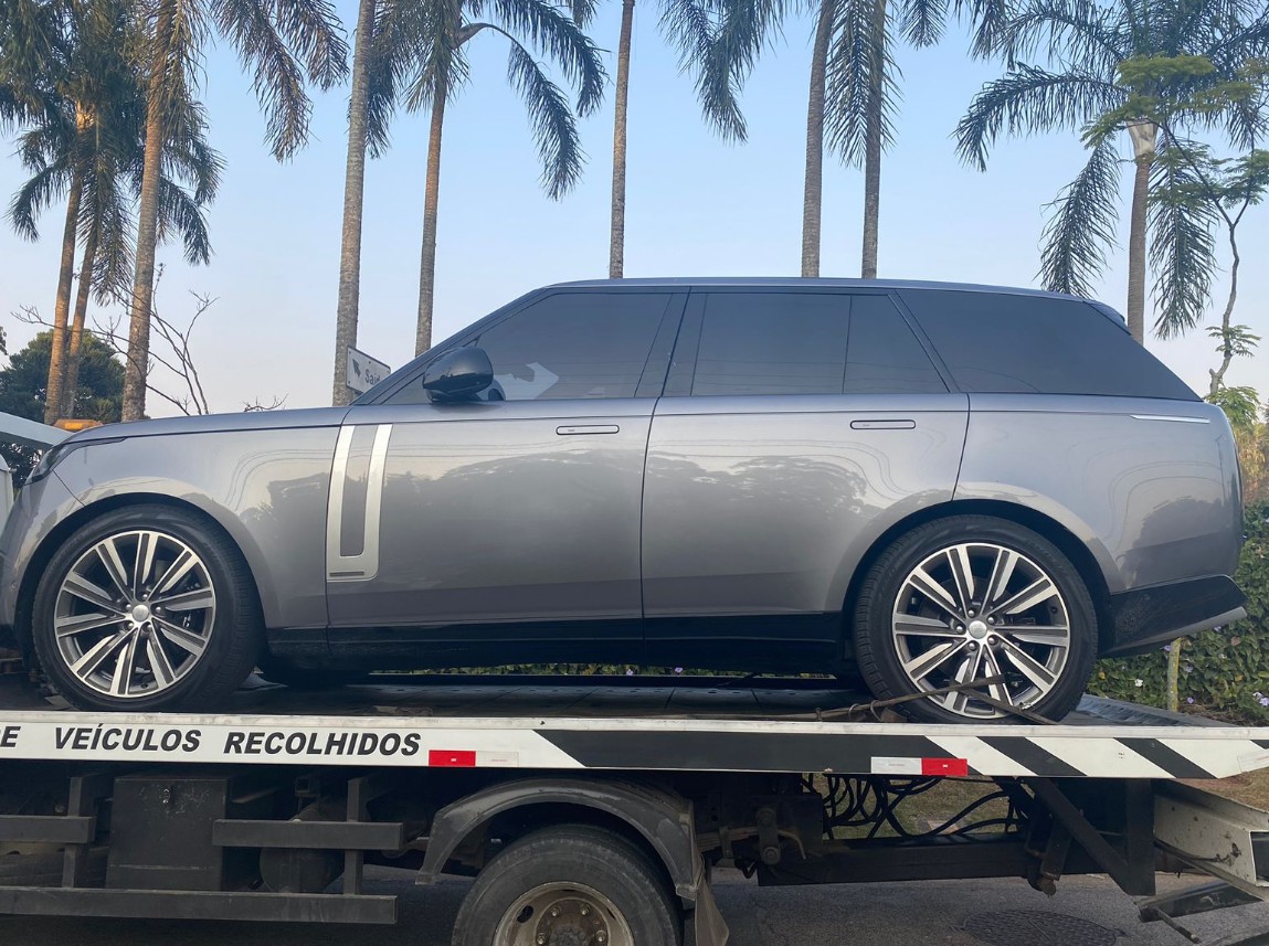 Carro de luxo apreendido durante Operação Integration — Foto: SSP-SP