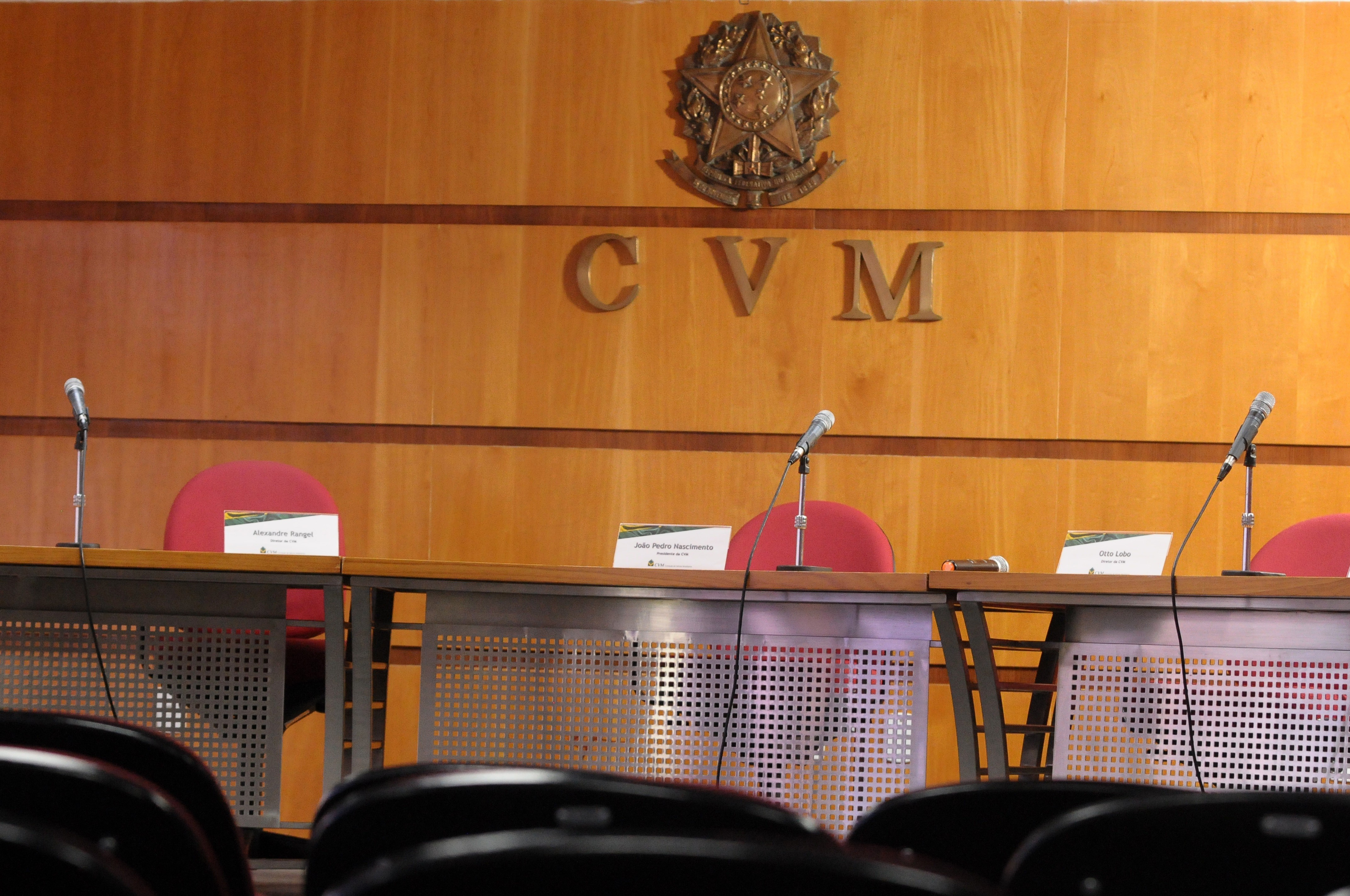 CVM endurece norma sobre lavagem de dinheiro após sanções dos EUA a brasileiros